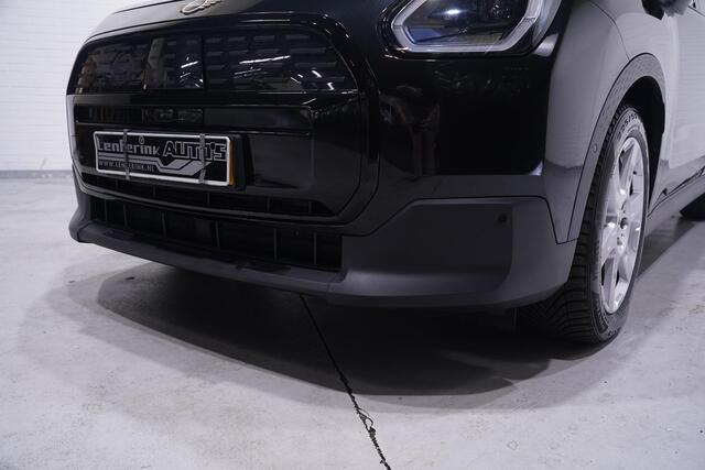 Mini COUNTRYMAN E Classic L 66.5 kWh NAP 2e eigen. SOH 99% pakket L Panodak Harman-Kardon APPLE-Carplay keyless entry/go Navigatie DAB-ontvangst lederen-bekleding grootlicht-assist stoel/stuur verwarming 360-camera HUD electrische achterklepPDC v+a