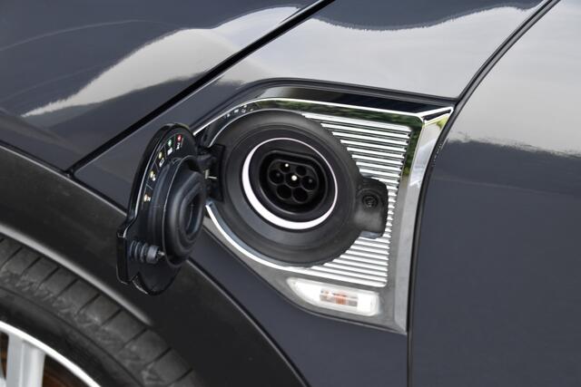 Mini COUNTRYMAN 2.0 Cooper SE ALL4 | CRUISE CONTROL | HEAD UP | ELEKTRISCHE ACHTERKLEP | PANORRAMADAK | ACHTERUITRIJCAMERA | APPLE CARPLAY | VOLLEDEREN BEKLEDING |