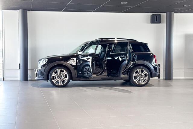 Mini COUNTRYMAN 1.5 Cooper S E ALL4 | Glazen Panoramadak | Comfort Access | Stoelverwarming | Achteruitrijcamera |