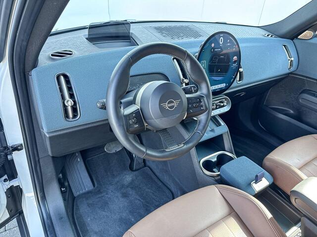 Mini COUNTRYMAN E Favoured M