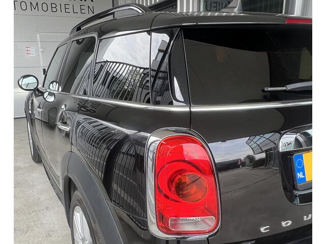 Mini COUNTRYMAN 1.5 Cooper Chili | AUTOMAAT | HEAD-UP DISPLAY | LEDER | SCHUIF/KANTELDAK | CARPLAY | HARMAN/KARDON | CAMERA | NAVI | CRUISE CONTROL | PDC V+A | CLIMATE CONTROL | LMV 18'' | STOELVERWARMING | KEYLESS | LED | BLUETOOTH