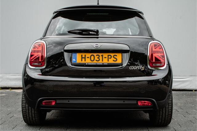 Mini Electric Mini Charged 33 kWh Leer/ Head-up/ Harman-Kardon/ Sportstoelen/ Stoelverwarming/ Camera/ Climate control