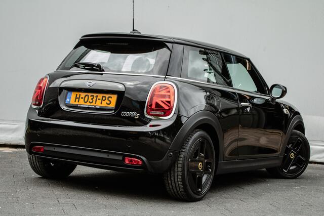 Mini Electric Mini Charged 33 kWh Leer/ Head-up/ Harman-Kardon/ Sportstoelen/ Stoelverwarming/ Camera/ Climate control