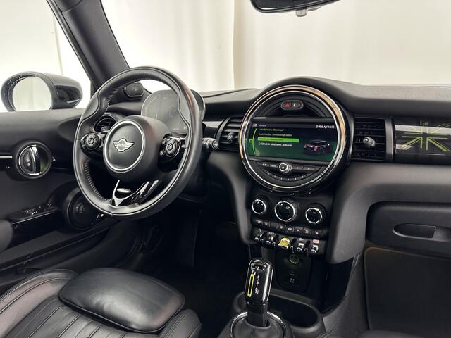 Mini Electric Mini Yours 33 kWh [ 3-Fase ] *PANO | FULL-LEATHER | HARMAN/KARDON-AUDIO | FULL-LED | KEYLESS | CAMERA | NAVI-FULLMAP | DIGI-COCKPIT | DAB | HEAD-UP | SPORT-SEATS | 17"ALU*