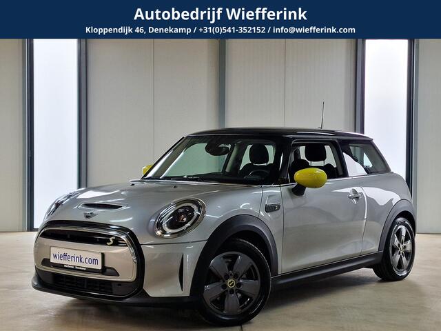 Mini Electric Mini Classic 33 kWh 184pk | Camera | Stoelverwarming | Draadloze lader
