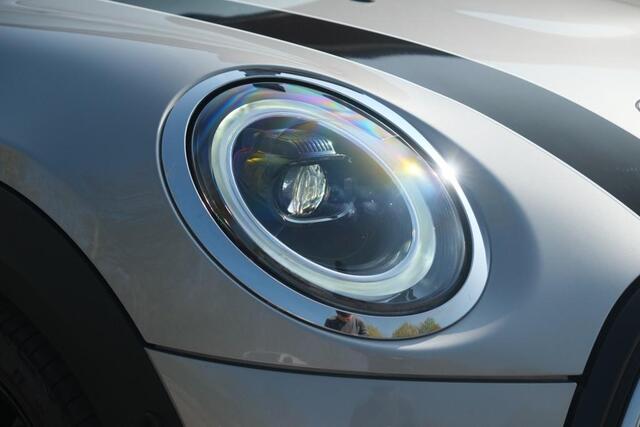 Mini Electric Cooper S 184pk 32 kWh Camden Edition | Navi | Climate | Panoramadak | Harman/kardon | Camera | Keyless | PDC