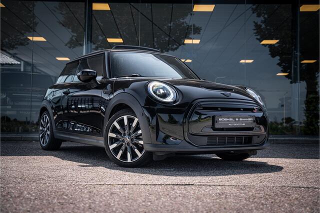 Mini Electric Mini MINI Yours 33 kWh ** Panodak ** Leder ** Adapt. Cruise ** Stuurverwarming