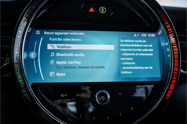 Mini Electric Mini MINI Yours 33 kWh ** Panodak ** Leder ** Adapt. Cruise ** Stuurverwarming