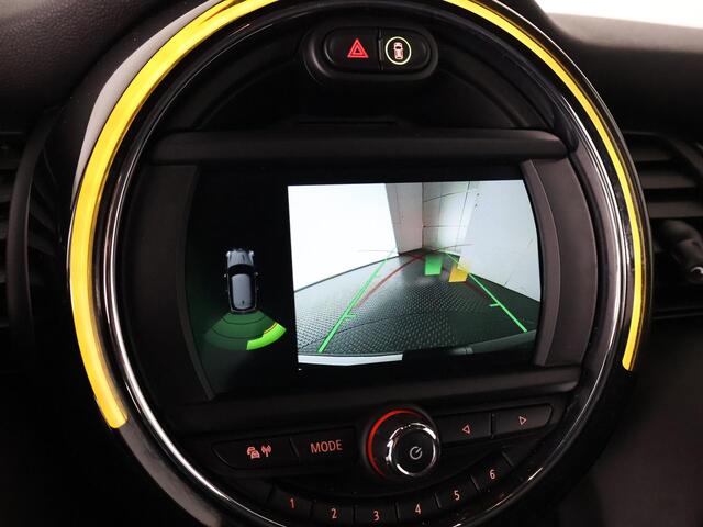 Mini Electric Mini Essential 33 kWh Cooper-S 184 pk | Half Leder | Camera |