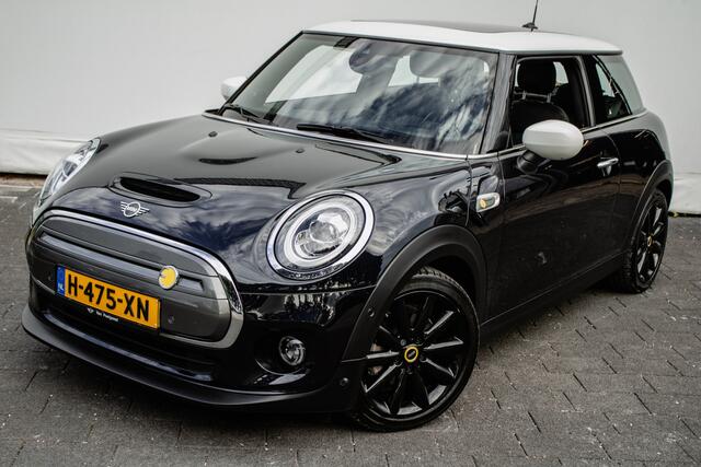 Mini Electric Mini Yours 33 kWh Panoramadak/ Harman-Kardon/ Leer/ Camera/ Carplay/ Sportstoelen/ Head up/ Navigatie