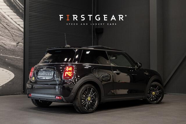 Mini Electric Cooper SE Essential 33 kWh *Panorama / Harman-Kardon / Head-up Display / Keyless / ACC*
