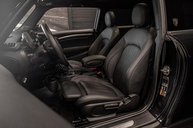 Mini Electric Cooper SE Essential 33 kWh *Panorama / Harman-Kardon / Head-up Display / Keyless / ACC*