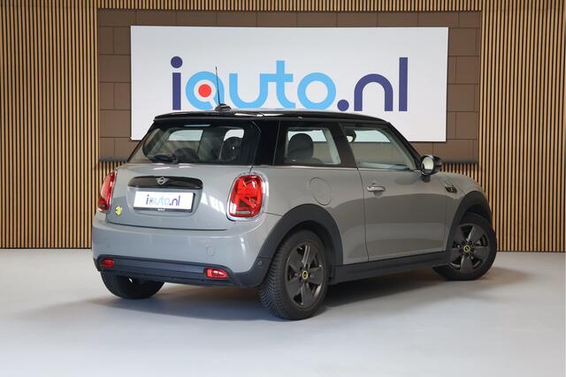 Mini Electric Mini Cooper SE 33 kWh LED/Navi Plus/Apple CarPlay/Sfeer/DAB/16"
