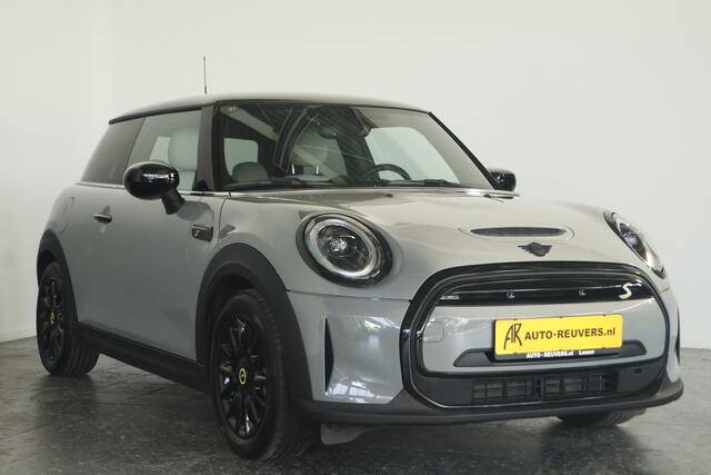 Mini Electric Mini MINI Electric Collection 33 kWh / Licht Leder / Navi / CarPlay / LED