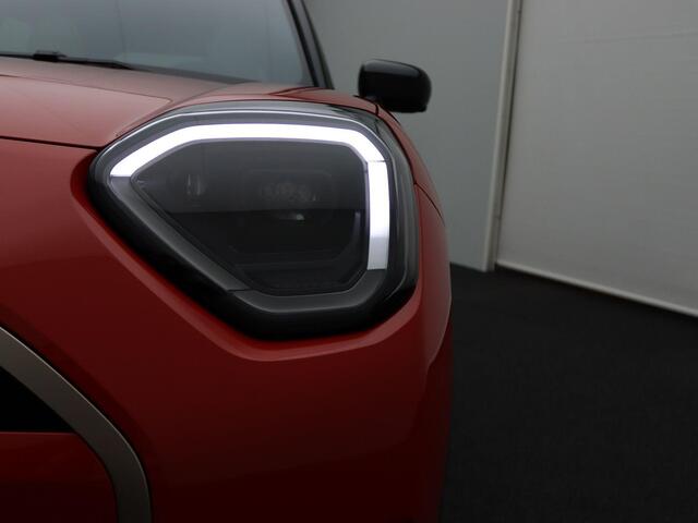 Mini Electric Mini Aceman SE Favoured XL 54.2 kWh Demo voertuig korting per gereden kilometer. Neem contact op voor de actuele prijs