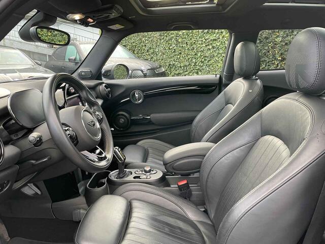 Mini Electric Mini Yours 33 kWh / Full option! / Panoramadak / Camera / Head-up / Leder / Harman Kardon / Keyless / 17'' / CarPlay / Stoelverwarming / Matrix LED / DAB / Cruise Control