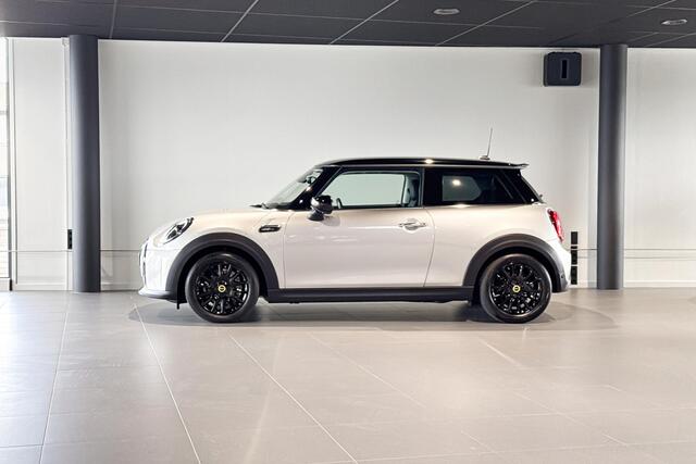 Mini Electric Classic 33 kWh | Stoelverwarming | Apple Carplay | Keyless Start |