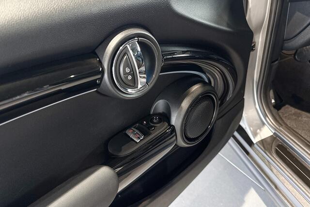 Mini Electric Classic 33 kWh | Stoelverwarming | Apple Carplay | Keyless Start |