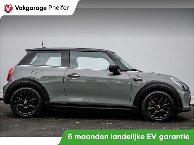 Mini Electric Mini Business Edition 33 kWh Sportstoelen/ Full led/ Half leer/ Navigatie/ Pdc/ Carplay