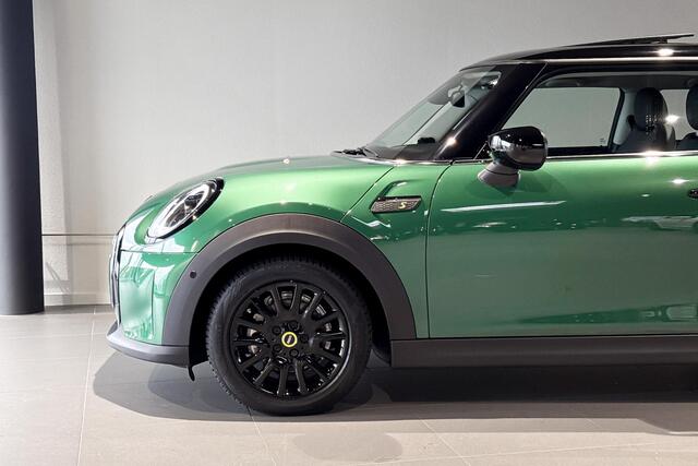 Mini Electric Essential | Harman Kardon | Comfort Access | Achteruitrijcamera |