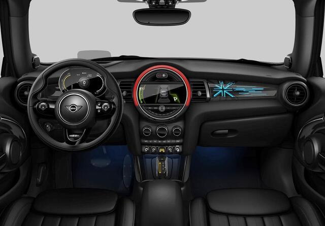 Mini Electric Mini Yours 33 kWh Panoramadak | Harman Kardon | Head Up | Stoelverwarming