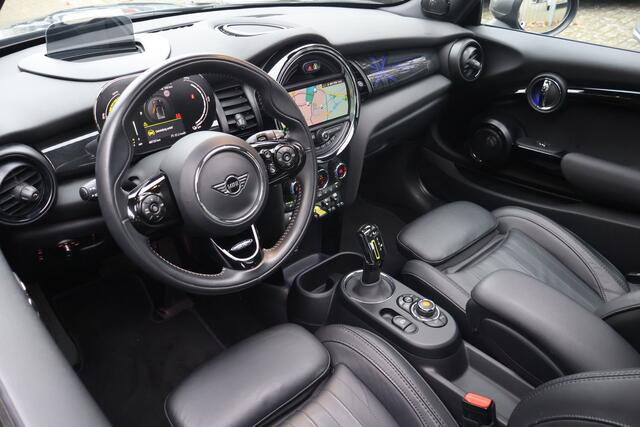 Mini Electric Mini Camden Plus Edition 33 kWh | Leder | Panoramadak | Stoelverwarming |