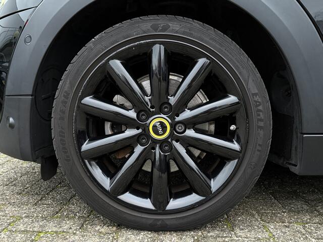 Mini Electric Yours | Panorama | Camera | Comfort Access | Harman/Kardon