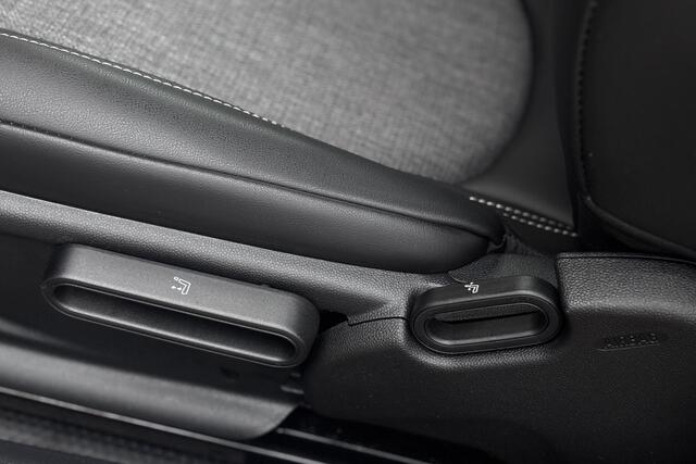 Mini Electric Cooper SE 33 kWh | Camera | Comfort Access | Stoelverwarming | LED