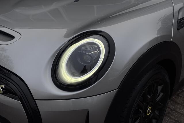 Mini Electric Cooper SE 33 kWh | Camera | Sportleder | Comfort Access | Stoelverwarming | LED