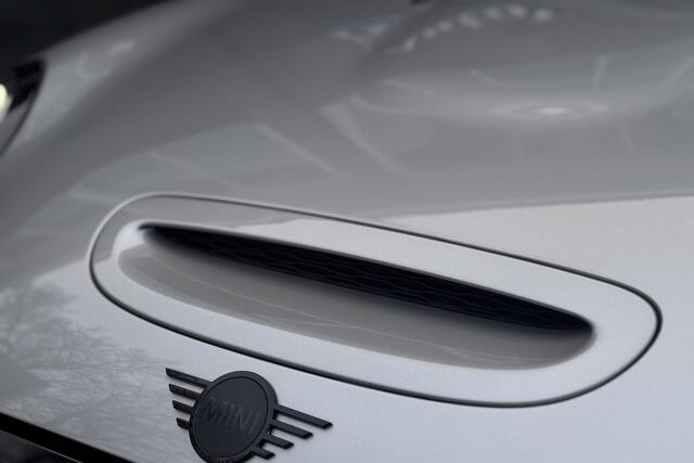 Mini Electric Cooper SE 33 kWh | Camera | Sportleder | Comfort Access | Stoelverwarming | LED