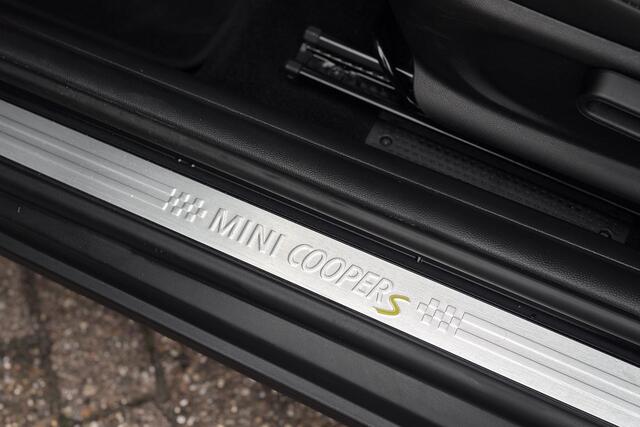 Mini Electric Cooper SE 33 kWh | Camera | Comfort Access | Stoelverwarming | LED