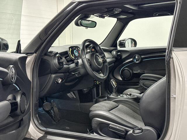 Mini Electric 3-Deurs Collection | Achteruitrijcamera | Panoramadak | Stoelverwarming