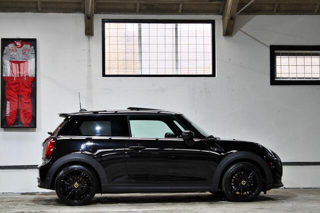 Mini Electric Mini Classic 33 kWh | Panoramadak | Leder | Keyless | Apple Carplay | NL auto | BTW |