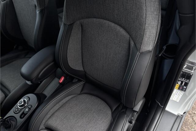 Mini Electric Cooper SE Classic 33 kWh | Sportleder | Stoelverwarming | Carplay | LED