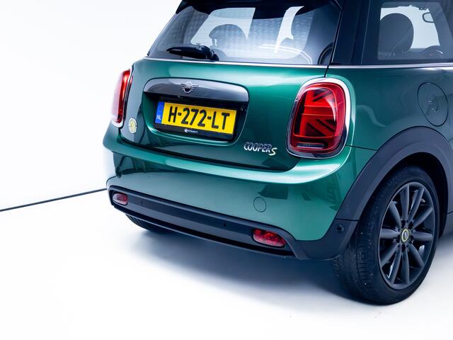 Mini Electric Mini Business 33 kWh | Airco | Led | Stoelverwarming | PDC Achter | Camera | Cruise control, Keyless, 17" Lichtmetalen velgen