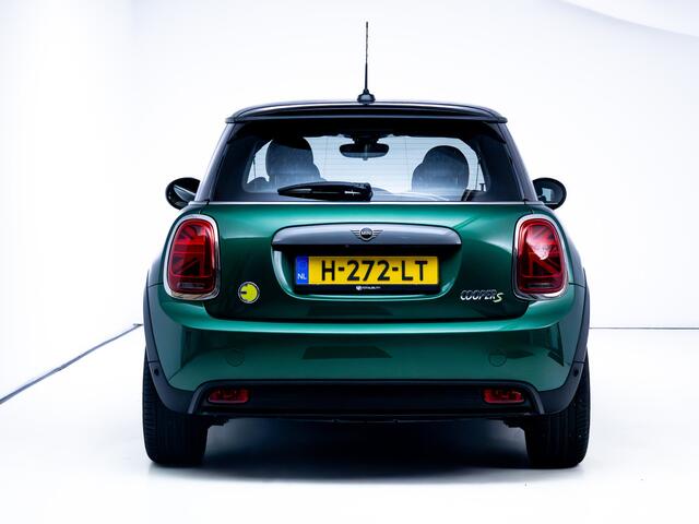 Mini Electric Mini Business 33 kWh | Airco | Led | Stoelverwarming | PDC Achter | Camera | Cruise control, Keyless, 17" Lichtmetalen velgen