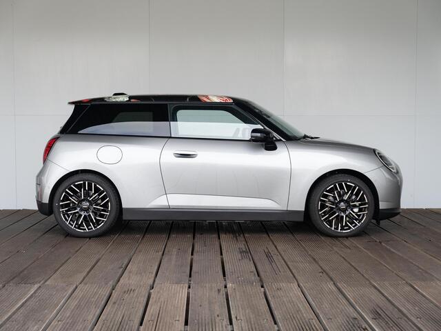 Mini Electric 3-deurs SE | Favoured Trim + Package XL