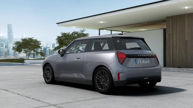 Mini Electric Mini Cooper SE Essential 54.2 kWh SEAF | PL vanaf ¤429,- p/m | Snel rijden!