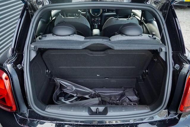 Mini Electric Mini Essential 33 kWh / Sportstoel / Camera / Navi / Stoelverwarming / Incl BTW