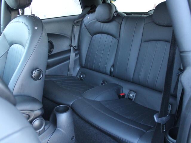 Mini Electric Mini Resolute Edition 33 kWh | REBEL GREEN | SOH 96% | LEDEREN BEKLEDING | HARMAN KARDON |