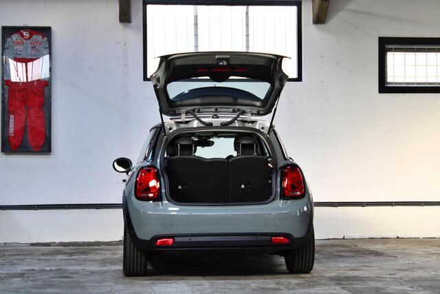 Mini Electric Mini Classic 33 kWh | Panoramadak | Verwamrd stuur | Stoelverwarming | Apple Carplay | NL auto | 1e eigenaar |