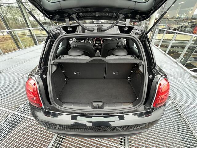 Mini Electric Mini Camden Edition 33 kWh | SOH 97.7%| Carplay | Parkeersensoren | Stoelverwarming