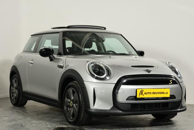 Mini Electric Mini Cooper S 33 kWh / Panoramadak / Harman Kardon / Keyless / CarPlay / Navi / DAB / HUD