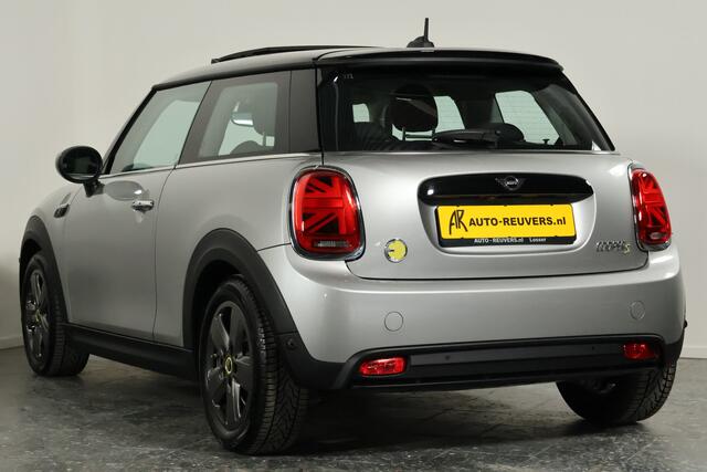 Mini Electric Mini Cooper S 33 kWh / Panoramadak / Harman Kardon / Keyless / CarPlay / Navi / DAB / HUD