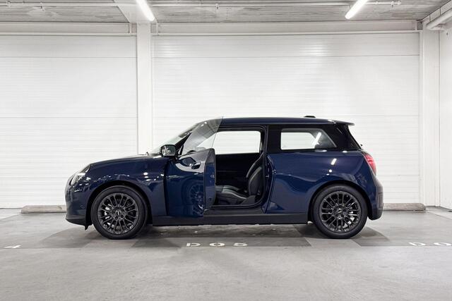 Mini Electric 3-Deurs Cooper SE | Essential Trim | Achteruitrijcamera | Apple Carplay