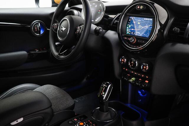 Mini Electric Mini Yours 33 kWh SOH 96% | HALF LEDER | STOELVERWARMING | NAVIGATIE | CAMERA