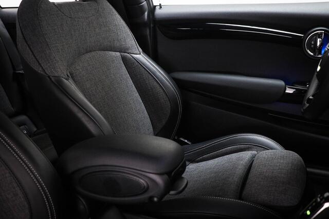 Mini Electric Mini Yours 33 kWh SOH 96% | HALF LEDER | STOELVERWARMING | NAVIGATIE | CAMERA