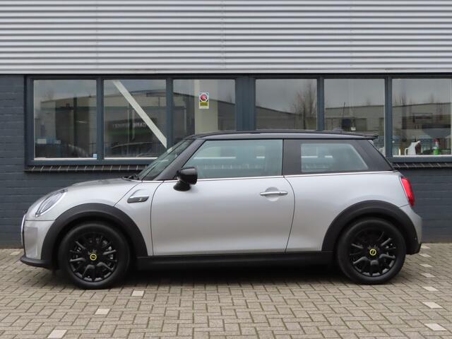 Mini Electric Mini Classic 33 kWh | camera | keyless entry | comfortstoelen |