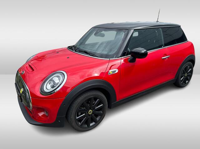 Mini Electric Mini Yours 33 kWh / Full option! / Panoramadak / Camera / Head-up / Leder / Harman Kardon / Keyless / 17'' / CarPlay / Stoelverwarming / Matrix LED / DAB / Cruise Control