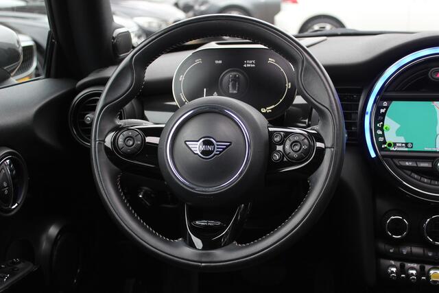 Mini Electric Mini Yours 33 kWh / Full option! / Panoramadak / Camera / Head-up / Leder / Harman Kardon / Keyless / 17'' / CarPlay / Stoelverwarming / Matrix LED / DAB / Cruise Control